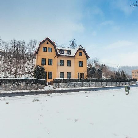 Schupplerova Vila Hostejn Luaran gambar