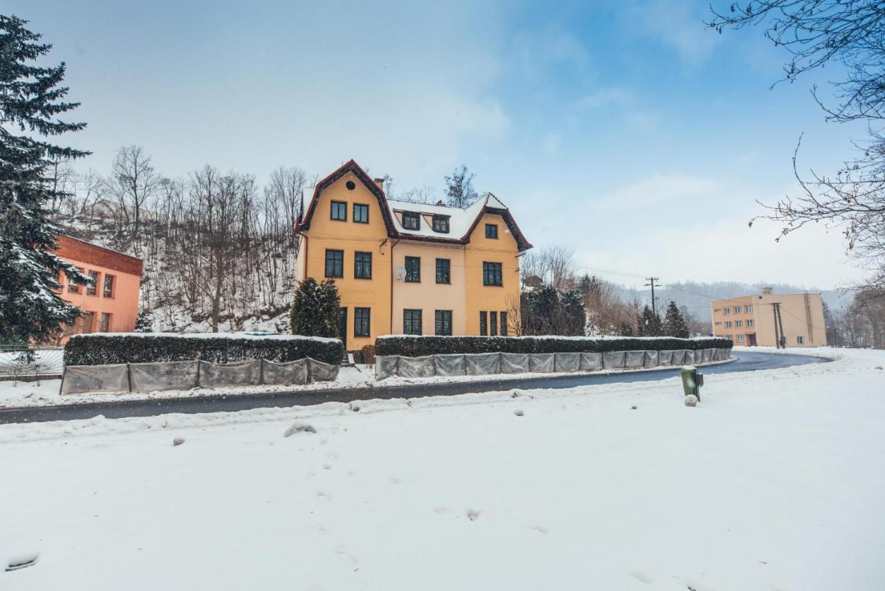 Schupplerova Vila Hostejn Luaran gambar